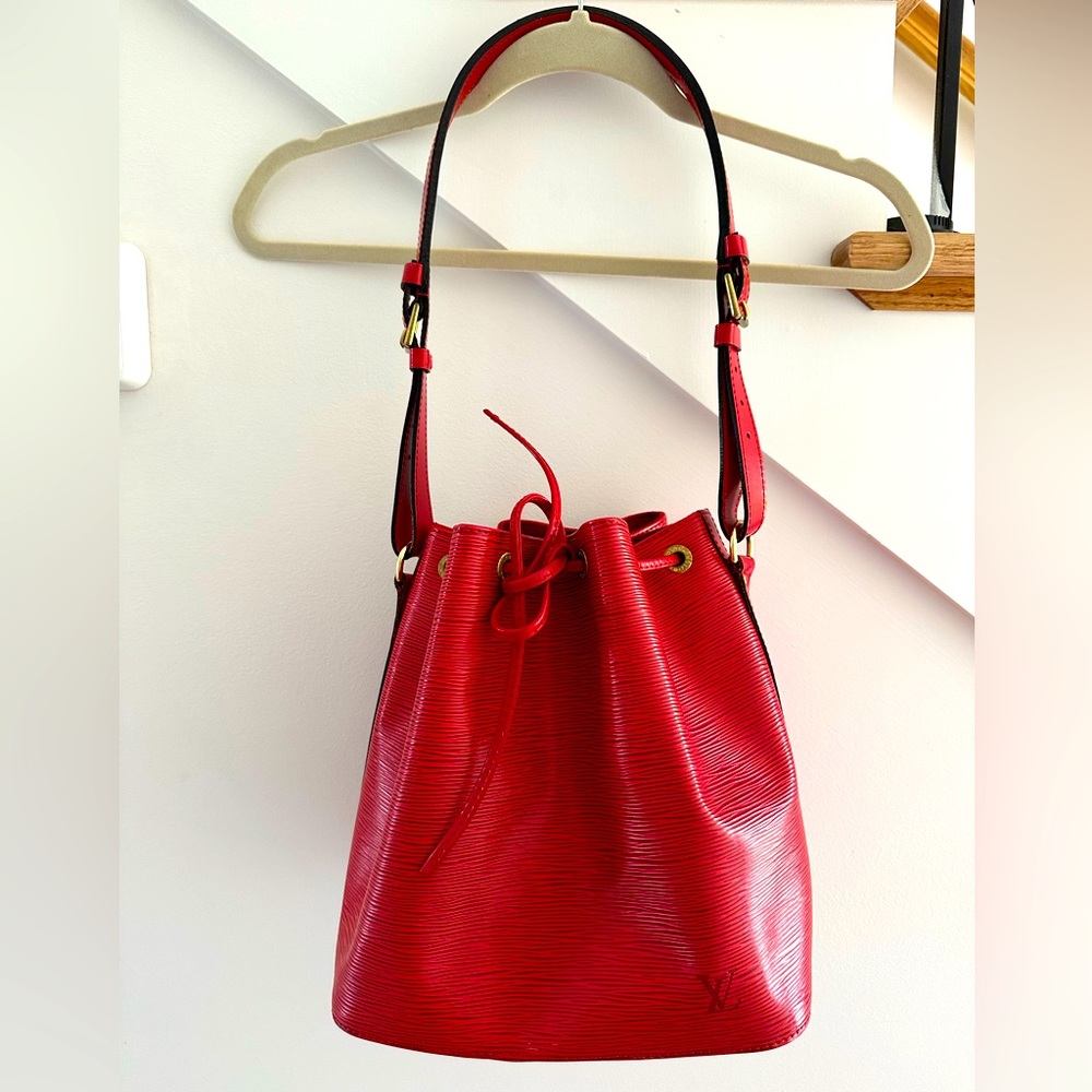Louis Vuitton Petit Noe Epi Leather